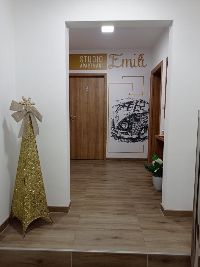 Studio Apartmani Emili Apartman Br 2 Bijeljina Extérieur photo