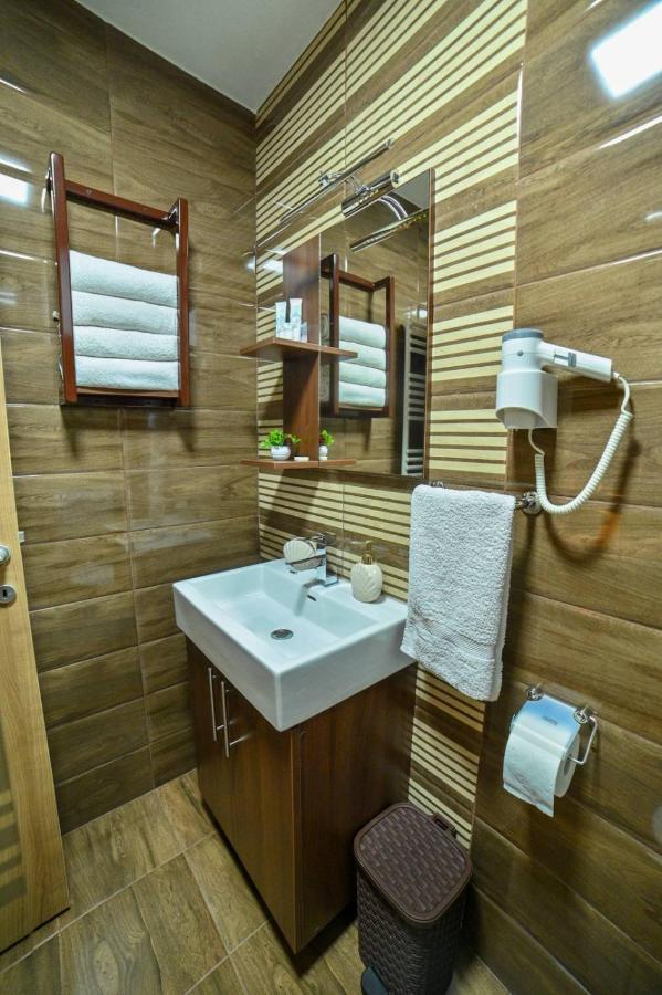 Studio Apartmani Emili Apartman Br 2 Bijeljina Extérieur photo